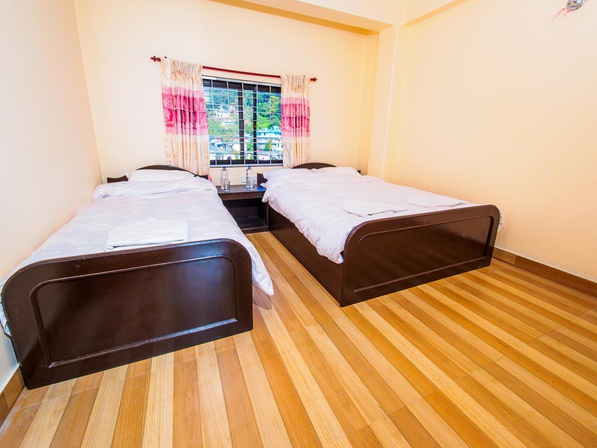 Hotel Sunflower Pokhara Exterior foto
